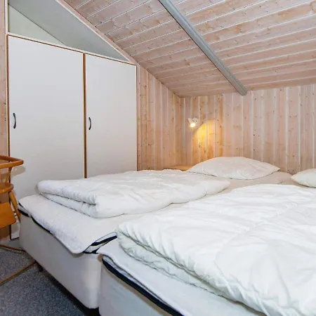 Three-bedroom In Romo 14 *